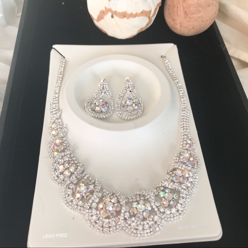 Rhinestone necklace set